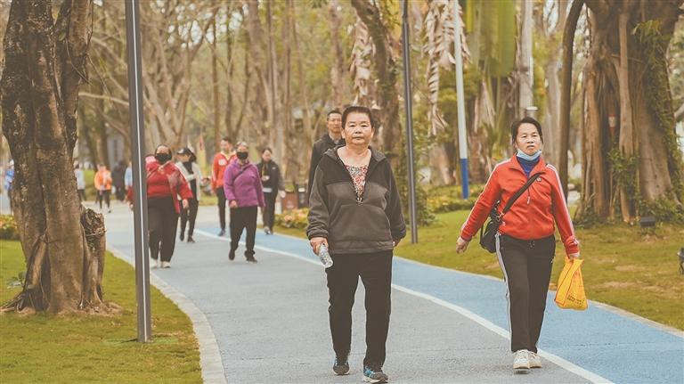 瑞丽：“一河两湖”成新宠