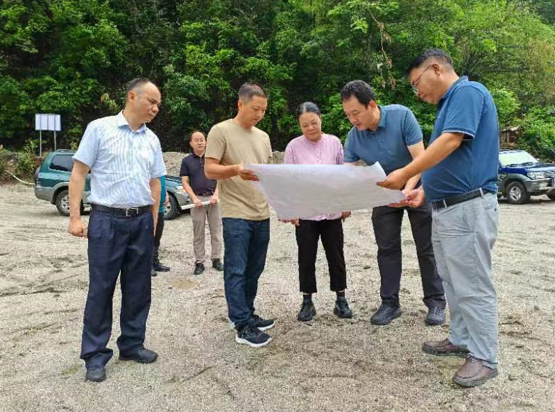 黄丽云到芒市督导中央生态环境保护督察组下沉督察交办件整改工作