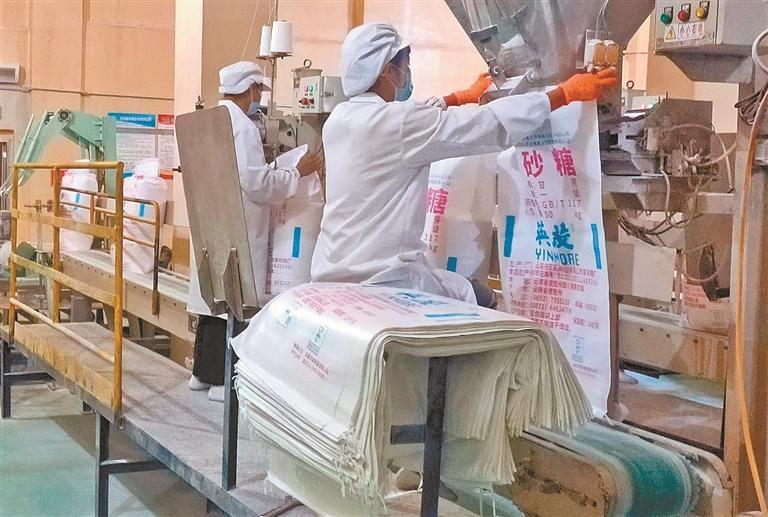 州工信局服务企业助力经济高质量发展