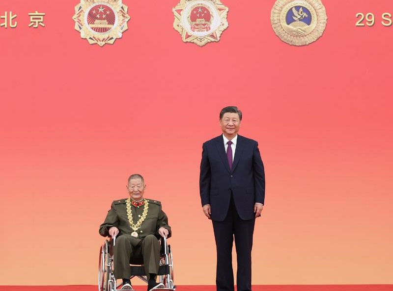 时政微观察丨九九重阳，感悟总书记的尊老敬老情