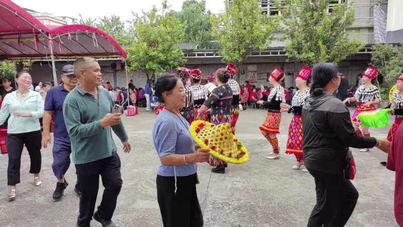 【德宏人社】九九重阳 情暖社区——盈江县人社局携手社区共庆佳节