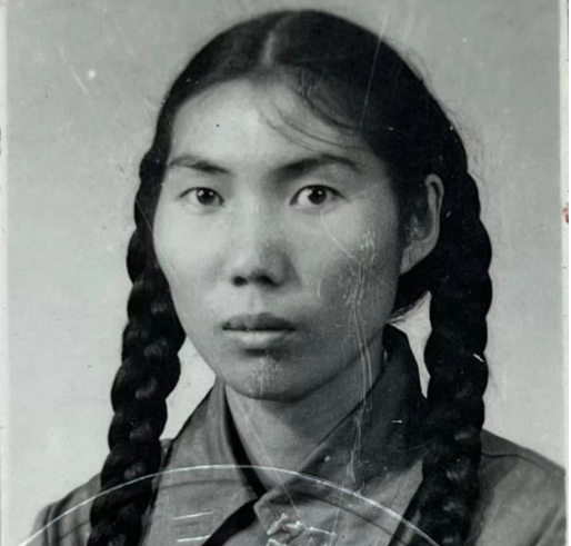 中国人的故事 | 平凡岗位上的坚守与奉献——记梁河县离休干部沈慈祚