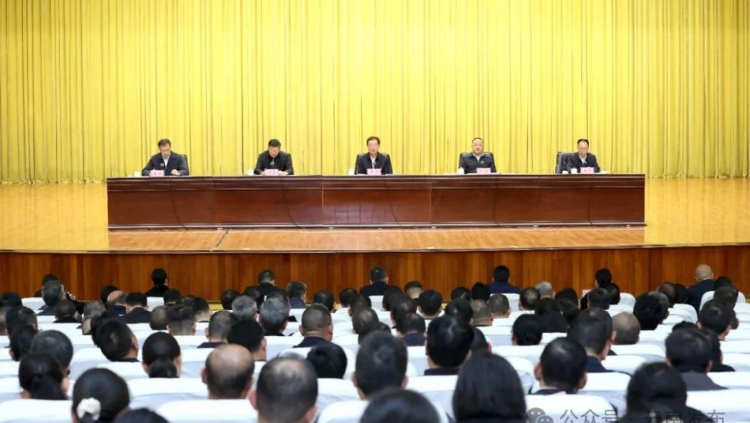 王宁率队考核德宏州党风廉政建设责任制落实情况时强调：以管党治党实际成效 推动德宏各项事业发展迈上新台阶