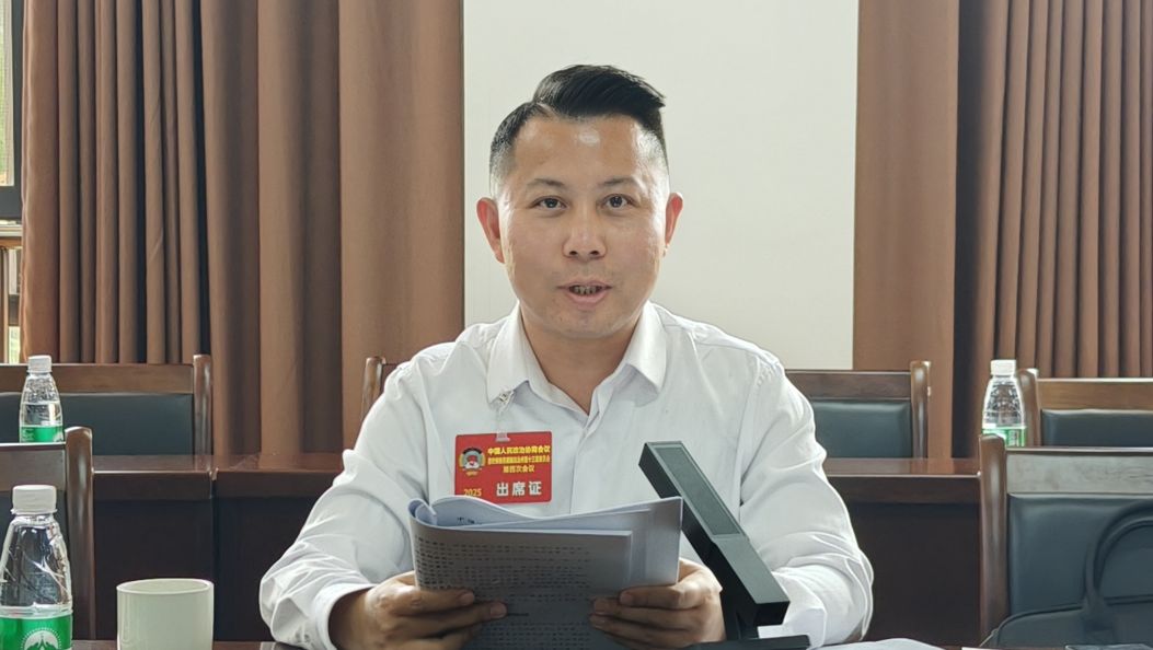 聚焦州两会 | 杨世帆委员建议：将关心关爱留守儿童的行动落到实处