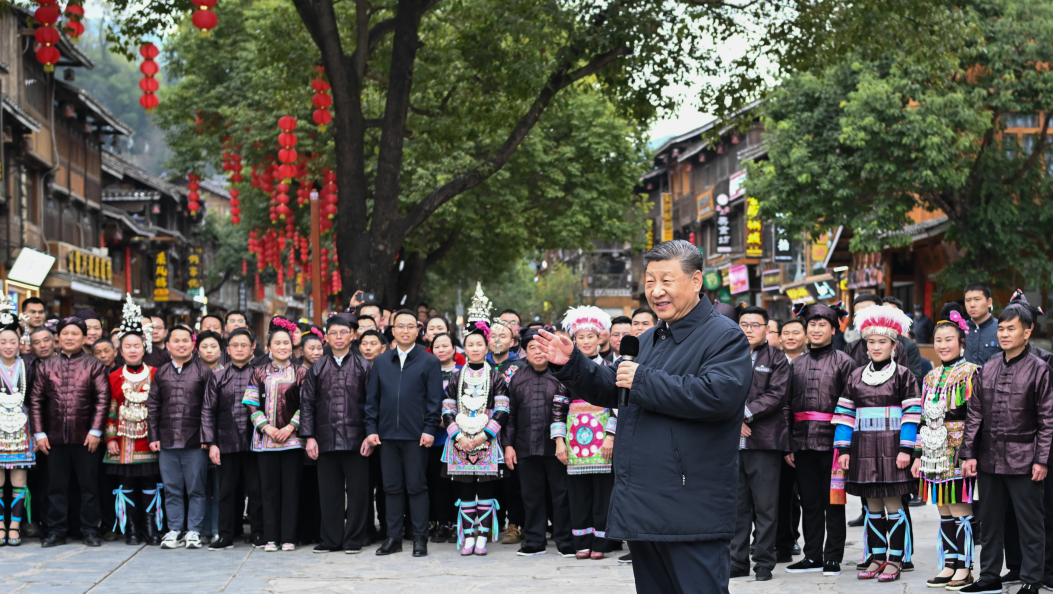 一见·读懂总书记牵挂的“民族一家亲”