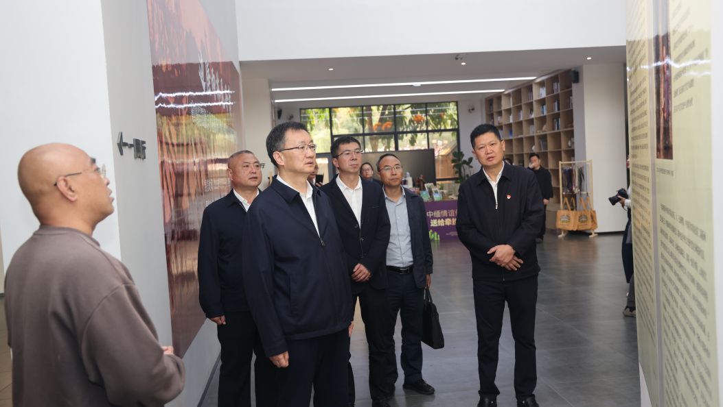 姜山在州文化和旅游局宣讲习近平总书记考察云南重要讲话精神 以“实干德宏”“德宏行动”抓落实 打造心向往之的诚信德宏旅游品牌