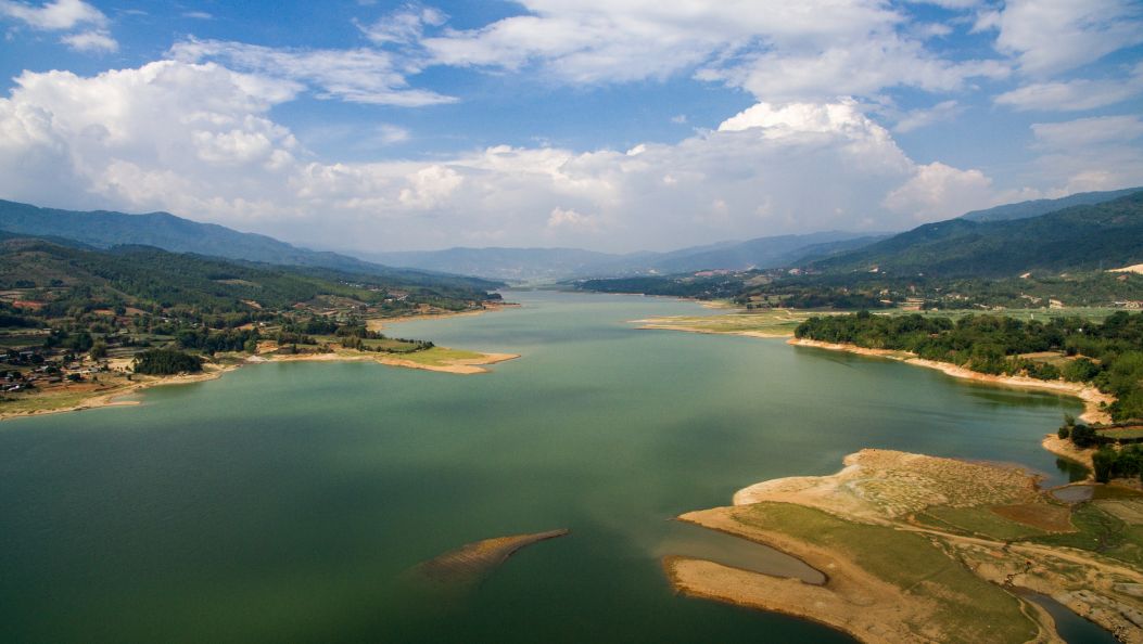 美丽河湖入画来系列报道之陇川县麻栗坝水库：像爱护眼睛一样爱护我们的“阿勒泰”