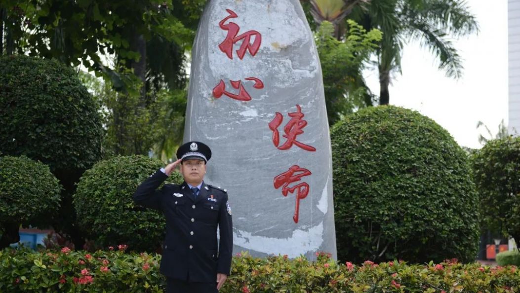 “东哥，42岁生日快乐……”