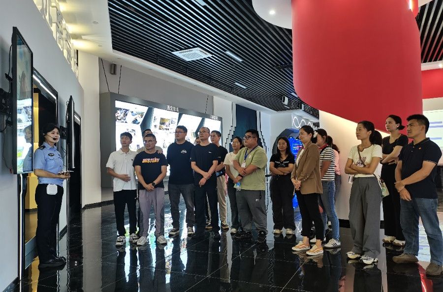 沉浸式禁毒教育，让青春不“毒”行