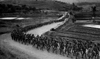 《人民日报》关注中国远征军：与敌血战，鼓舞抗战斗志