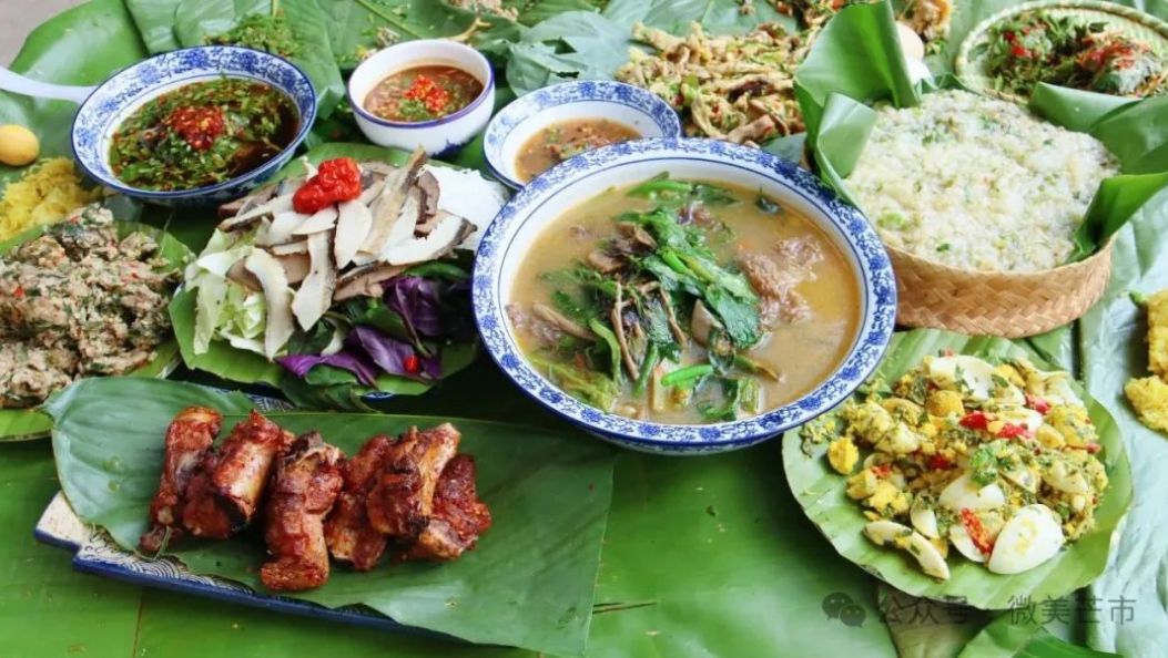 一叶包尽景颇味，绿叶包饭你品尝了吗？