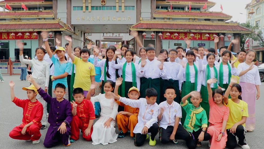 《胞波带您逛中国》第四十一集｜与中缅儿童一起走进德宏非遗探寻之旅