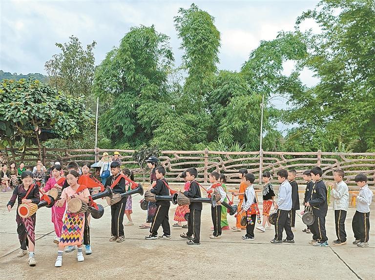 公益课堂传薪火