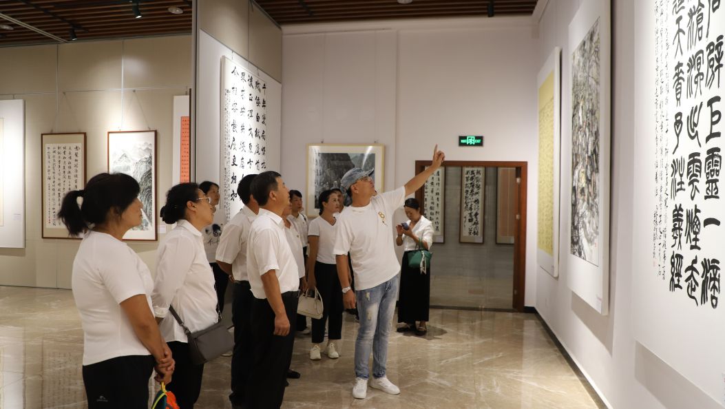 跨越80年的对话！“艺彩德宏”抗战主题展持续引发观展热