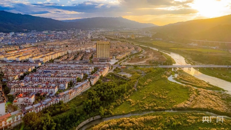 云南梁河：以“旅居”之名 让山水人文焕发新活力