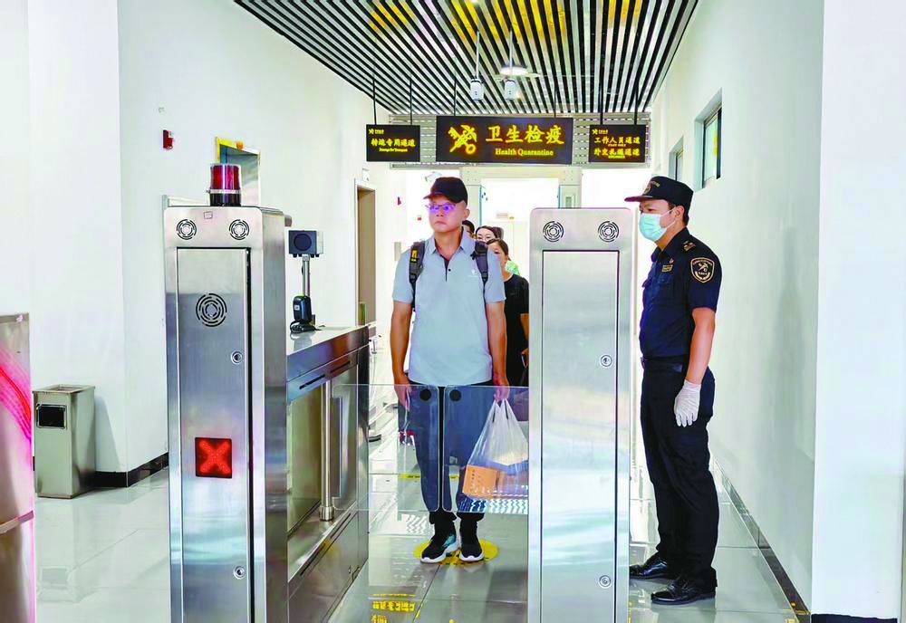 ယူနန်ရှိ နယ်စပ်ဂိတ် ၄ခုသည် အကောက်ခွန်ရုံးချုပ်၏ နယ်စပ်ဂိတ် ပြည်သူ့ကျန်းမားရေး အဓိကစွမ်းဆောင်ရည်စမ်းစစ်မှု (ပြန်လည်) အောင်မြင်