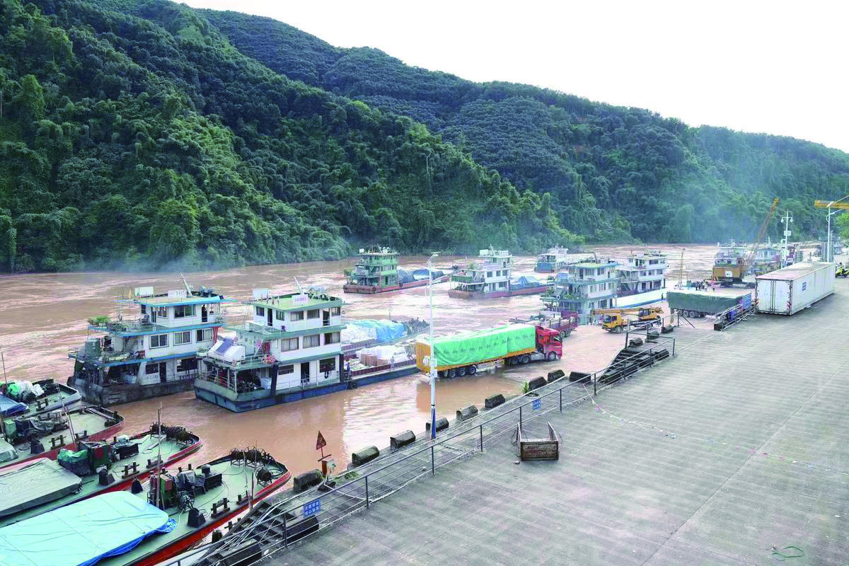 ကွမ်းလေဆိပ်ကမ်း၏ ပထမသုံးလပတ်အတွင်း တင်သွင်းတင်ပို့မှု ကုန်စည် ပမာဏနှင့်တန်ဖိုး နှစ်မျိုးလုံး တိုးမြင့်လာ