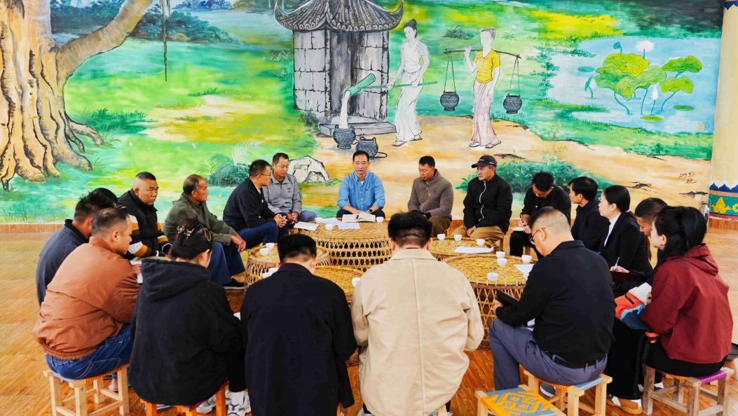 市委领导到基层宣讲党的二十届四中全会精神