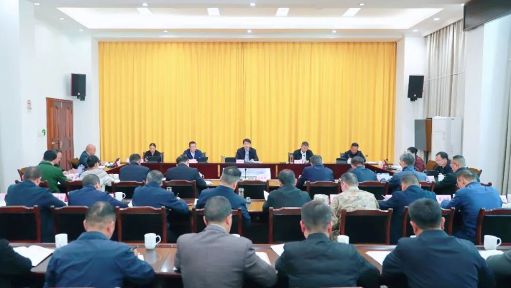 州委常委会召开扩大会议 王云霏主持