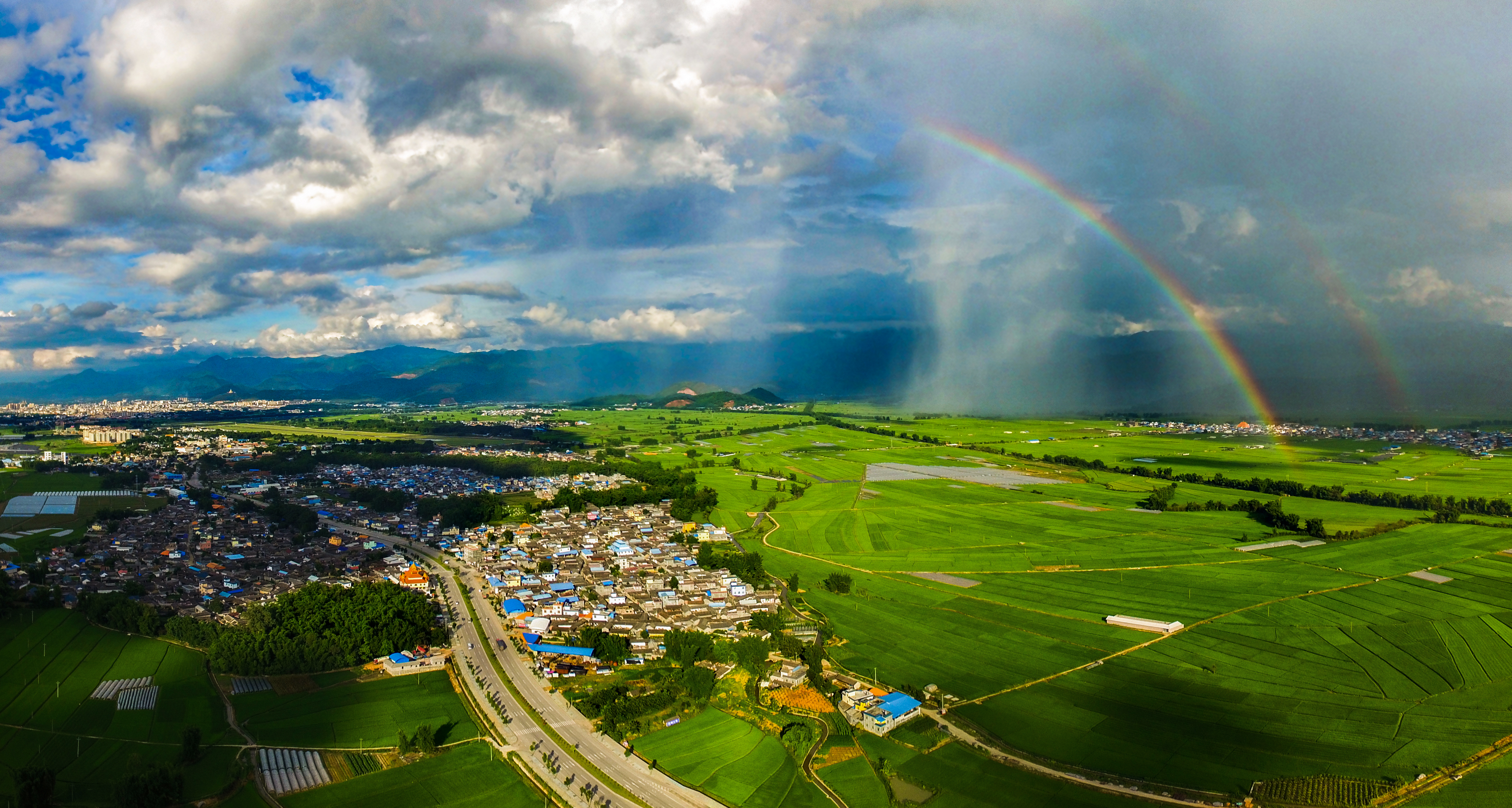 在中国式现代化进程中奋力建设美丽活力新芒市——专访芒市委书记谢金翔