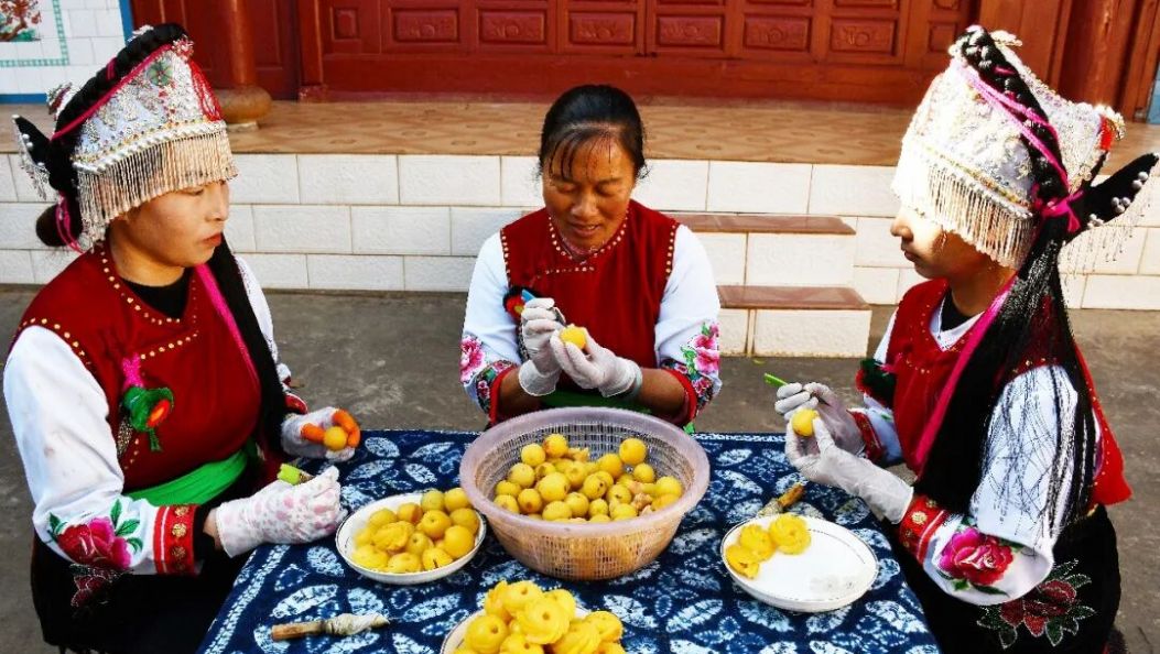 【梅好生活·香约洱源】新春走基层| 洱源雕梅：一刀一渍见匠心 腌制工艺藏乾坤