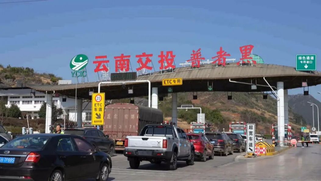 “平安是回家最近的路” 丘北交警多举措保障春运有序畅通