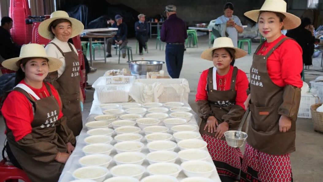 双江勐库：豆腐寨茶豆腐宴开席 茶旅融合焕新彩