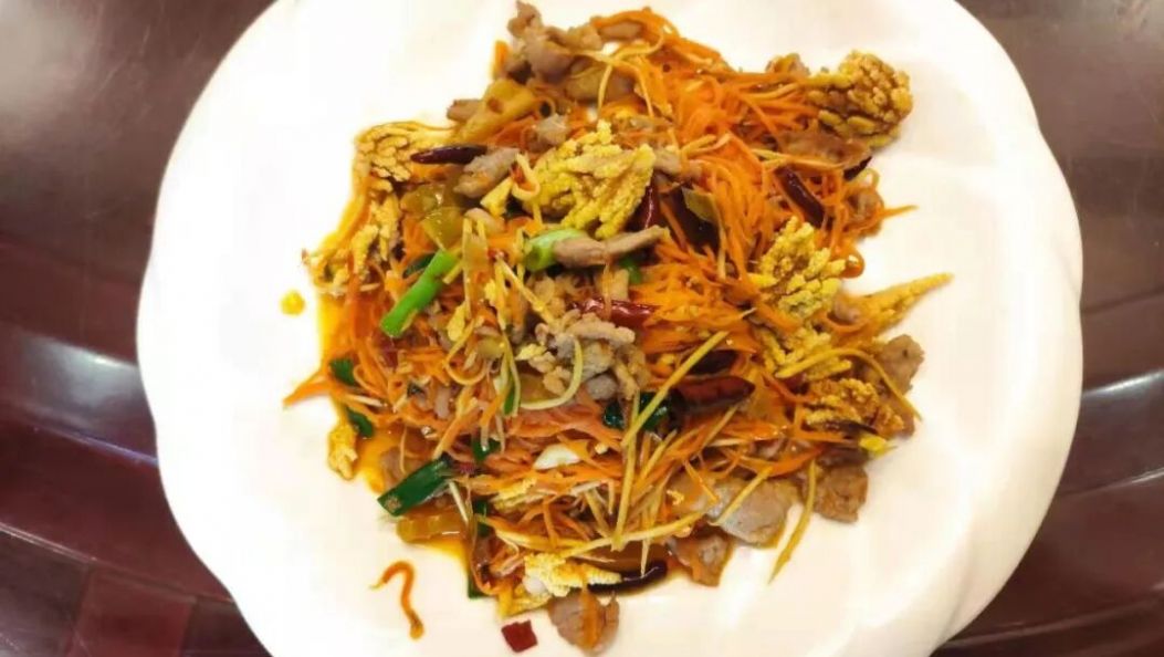 腾冲风物志丨藏在烟火里的棕包盛宴，解锁极边饮食密码