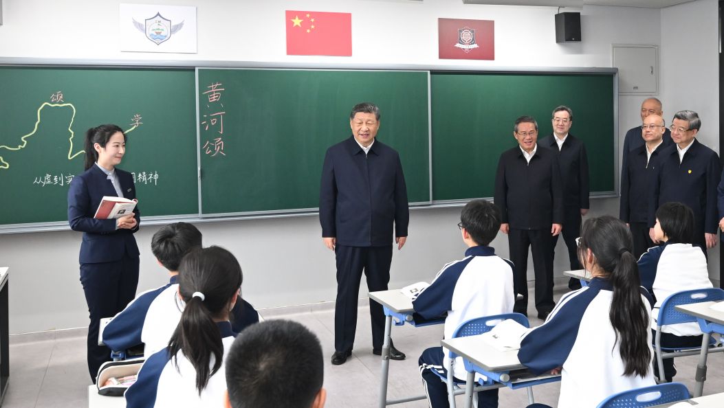 “对雄安的发展前景，我们充满信心”——习近平总书记赴雄安新区考察并主持召开深入推进雄安新区高质量建设和发展座谈会纪实