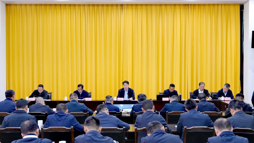 州委农村工作会议在芒市召开   王云霏出席并讲话  李正环主持