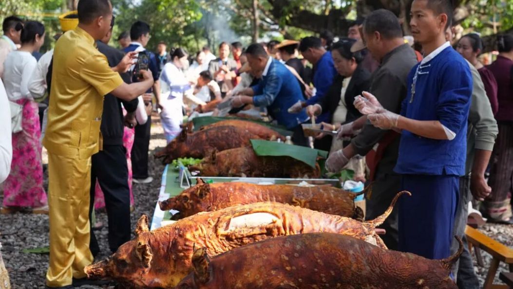 香飘傣乡，味在盈江！第五届盈江“火烧猪”美食大赛开赛