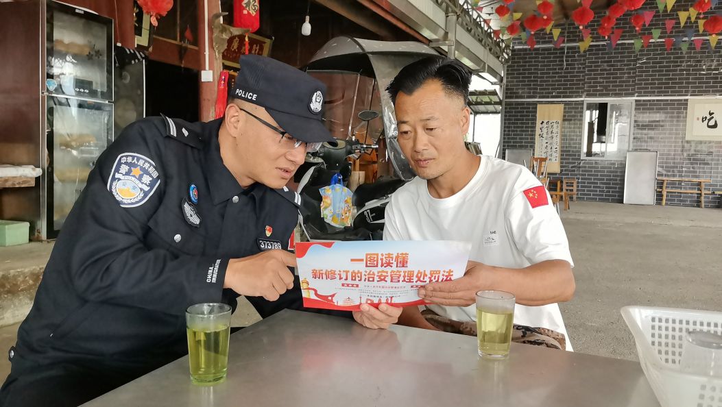 昔马边境派出所多维开展“4·15全民国家安全教育日”普法宣传活动