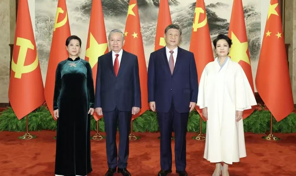li-su习近平同越共中央总书记、国家主席苏林举行会谈