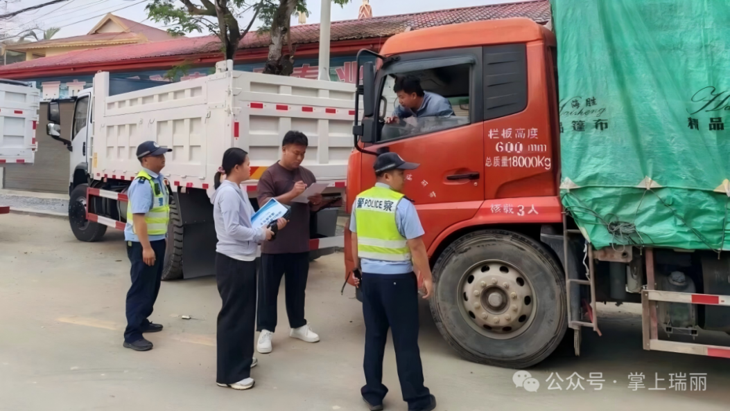 树立和践行正确政绩观丨弄岛镇：一张小卡片打通通关“堵点”