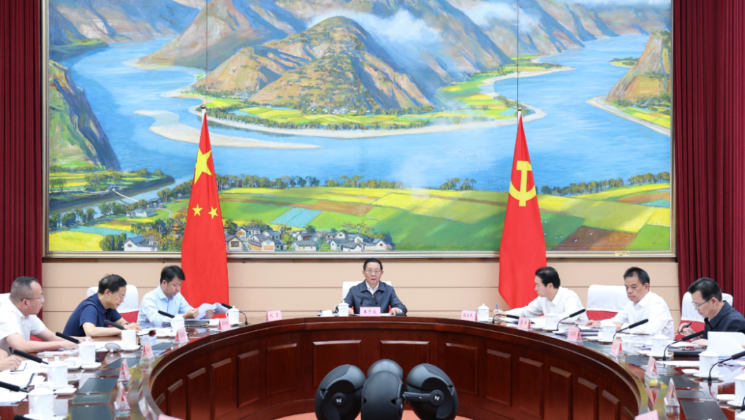 王予波主持召开省能源委全体会议强调：统筹做好供给和消纳两篇文章 高质量推进绿色能源强省建设