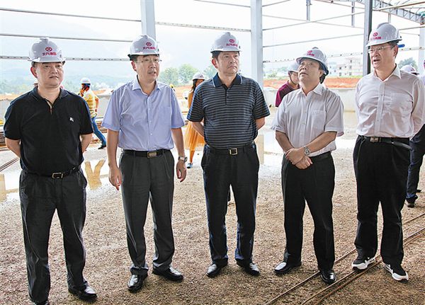 岳跃生:确保北汽首辆汽车本月底下线