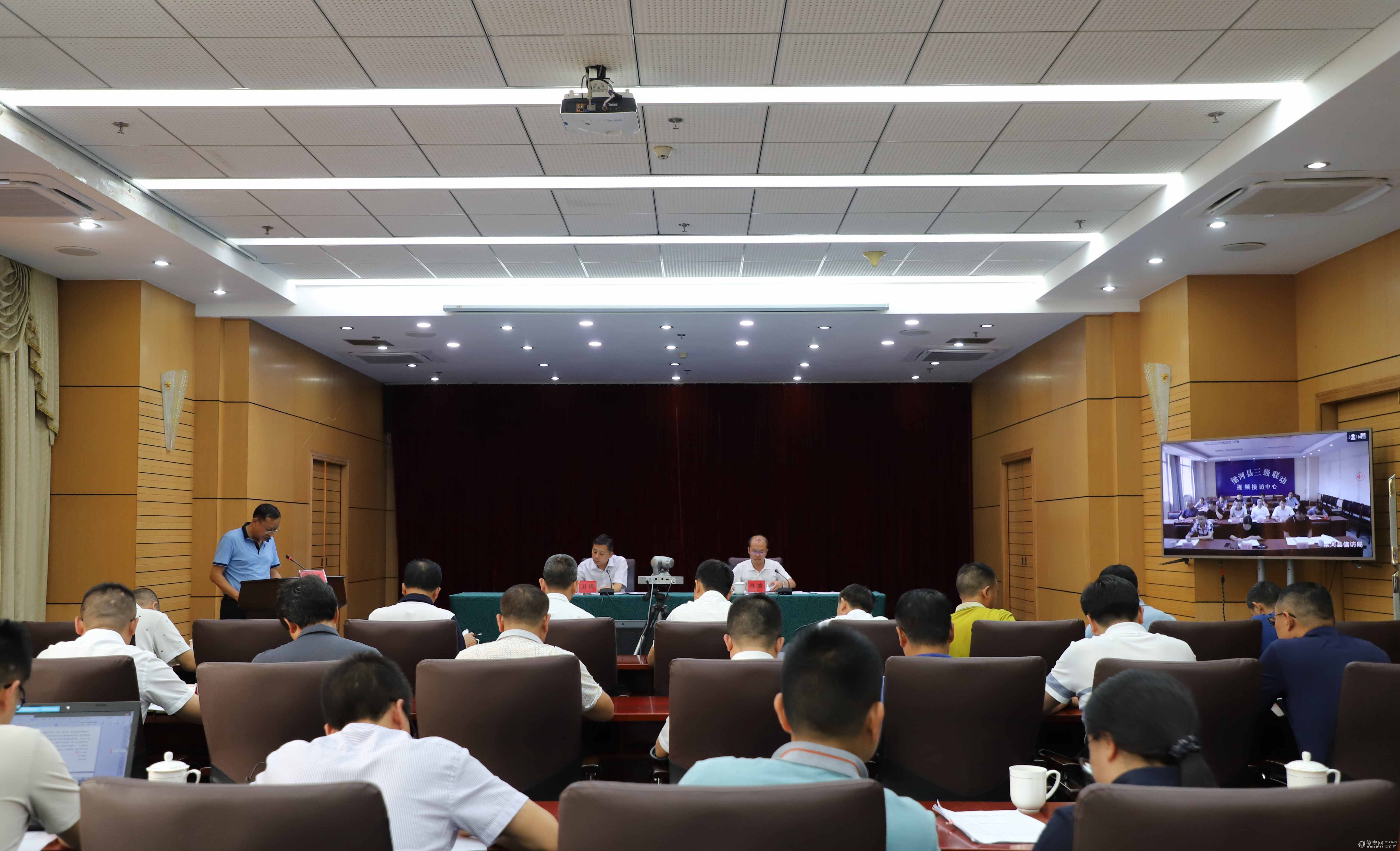 德宏：全力加快县域高速公路工程建设