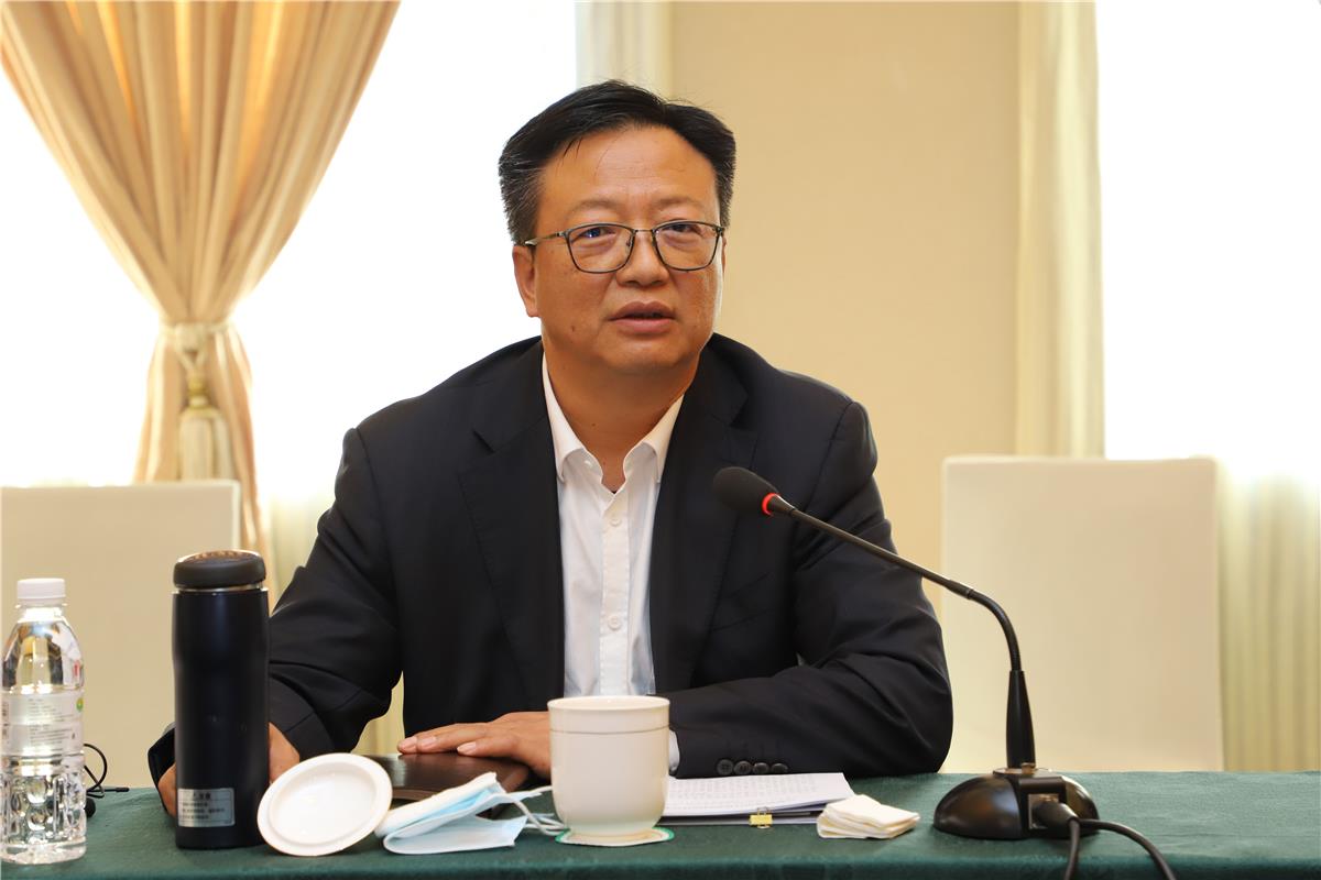 赵刚： 毫不松懈抓实疫情防控 全力以赴推动跨越发展