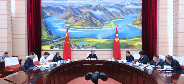 省政府党组（扩大）会议传达学习习近平总书记重要讲话精神时强调 规范平台经济发展 推动全面绿色转型 抓实党史学习教育