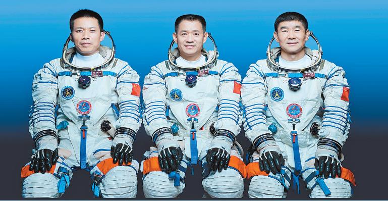 sE: cLu 12 hao, mu kw TA; xU po dA kD m