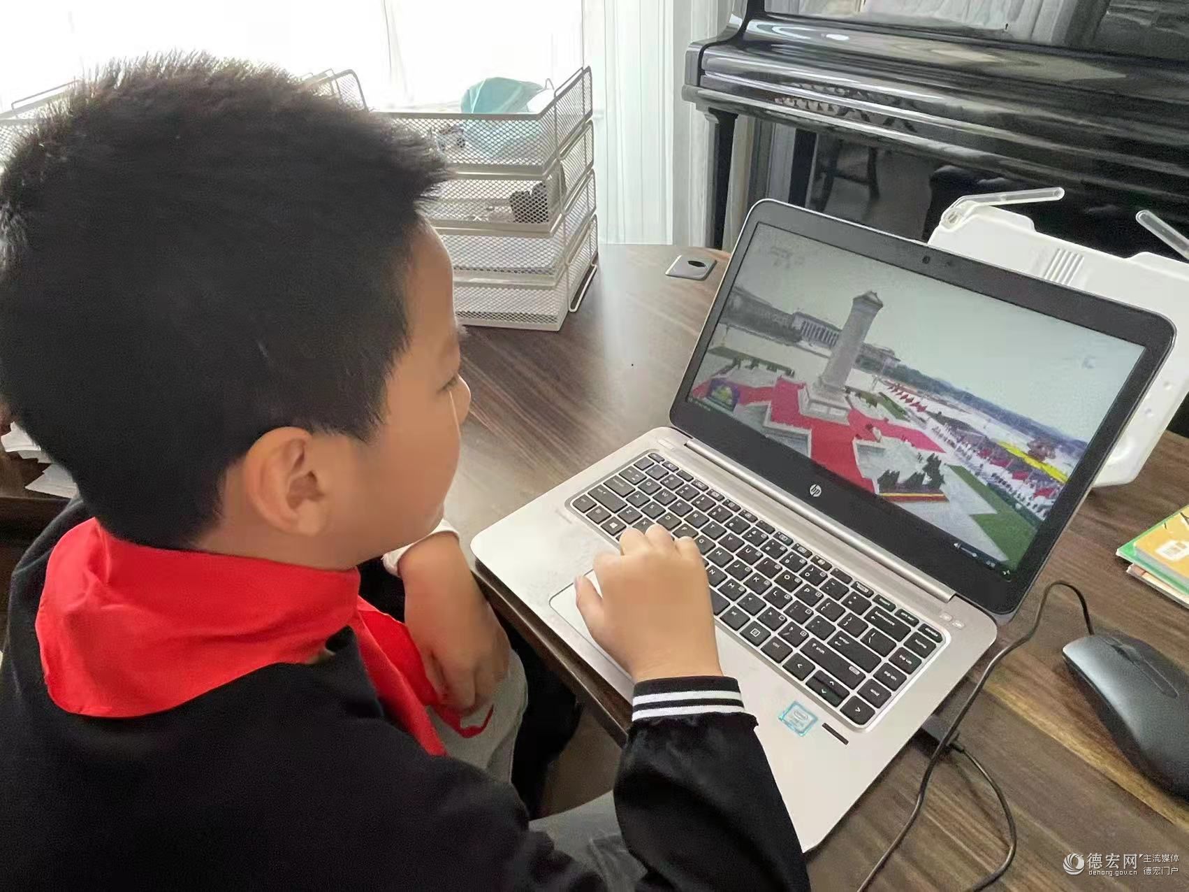 这个清明节，他们这样“对话”英烈