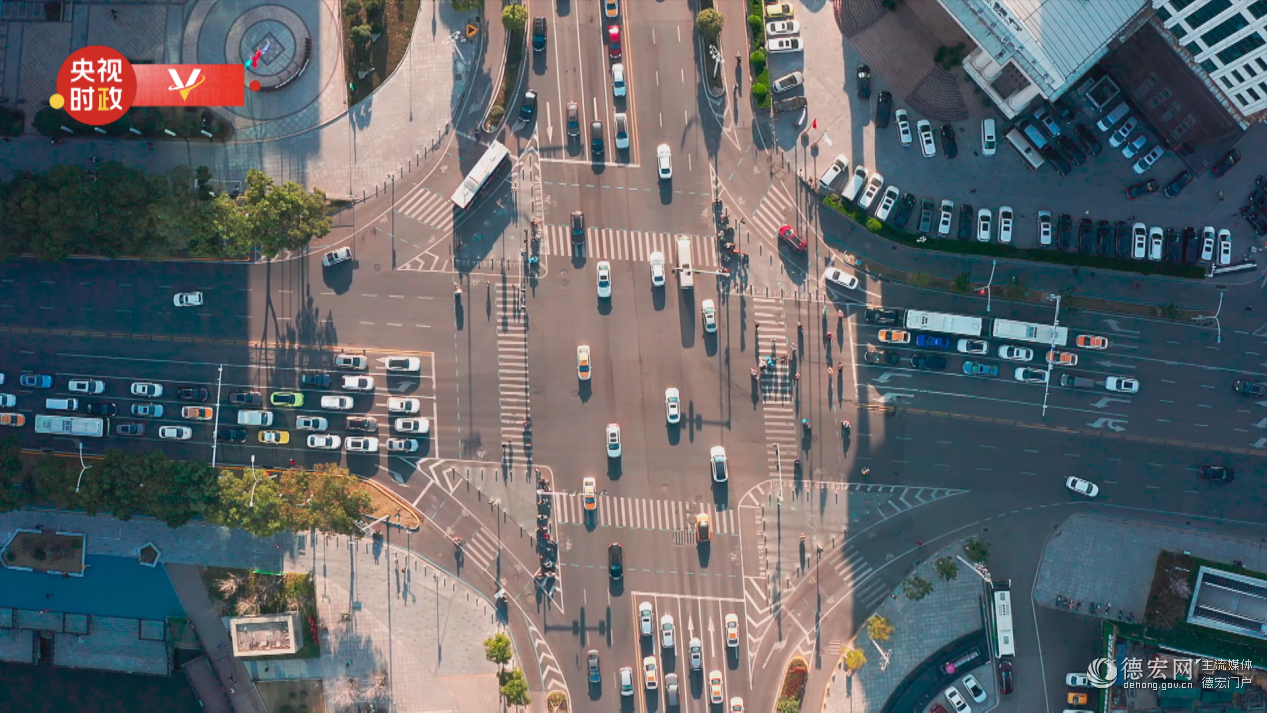 时政两会说丨增强信心 轻装上阵 大胆发展——总书记与全国政协委员共商国是